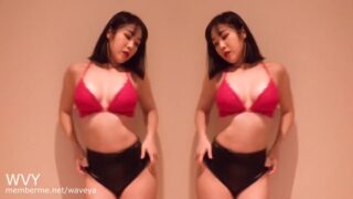 Waveya Youtuber Twerking Nude Video