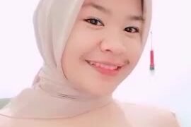 Bokep Indo ABG Viral Jilbab Cream Mainin Toket