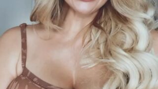 Sophie reade Nude Leaked Onlyfans Video 7